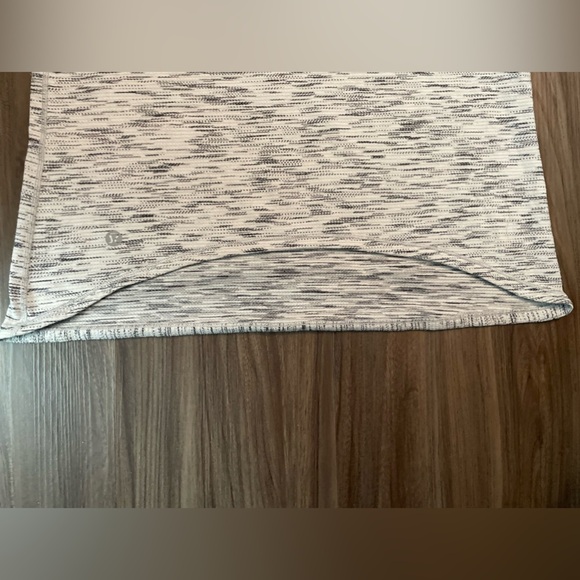 Lululemon Squad Goals Tank Tiger Space Dye Black White size 6 - Picture 7 of 9